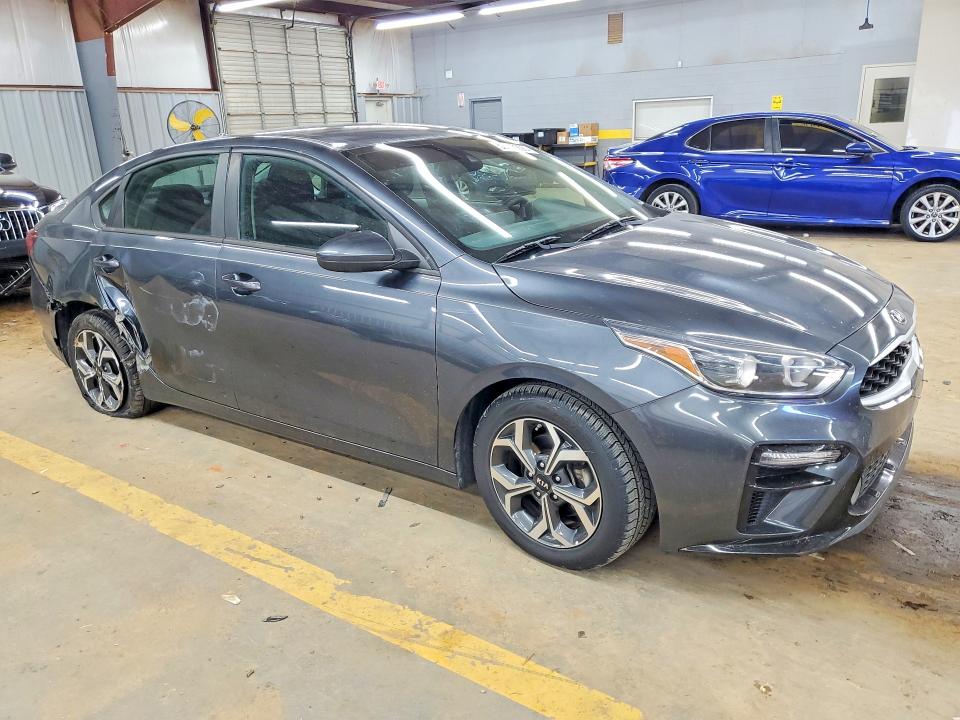 2021 Kia Forte მანქანა იყიდება აუქციონზე, vin: 3KPF24AD9ME279135, აუქციონის ნომერი: 52813006