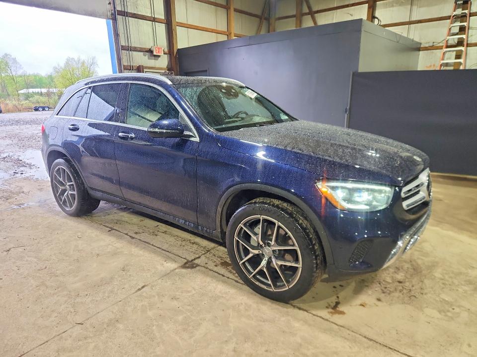 51536686 :رقم المزاد ، W1N0G8EB3MF953754 vin ، 2021 Mercedes-benz Glc مزاد بيع