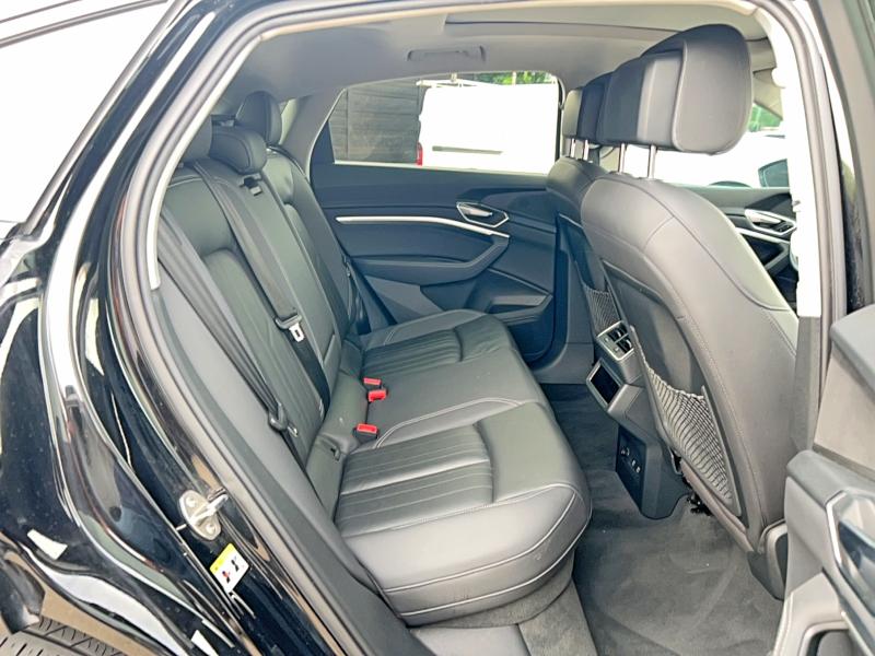 Aukcja sprzedaży 2021 Audi E-tron, vin: WA11AAGE8MB005668, numer aukcji: 51912266