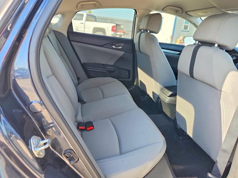 53217946 :رقم المزاد ، 19XFC2F5XJE000970 vin ، 2018 Honda Civic مزاد بيع