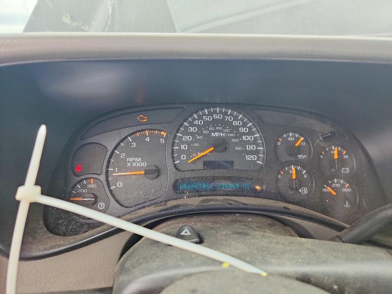 Продажа на аукционе авто 2004 Chevrolet Silverado, vin: 1GCGK23U94F108008, номер лота: 53536946