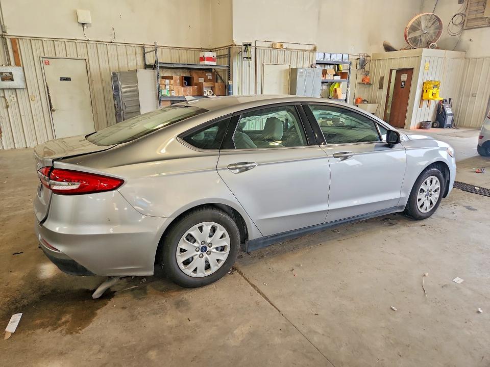 2020 Ford Fusion მანქანა იყიდება აუქციონზე, vin: 3FA6P0G7XLR170174, აუქციონის ნომერი: 54971336