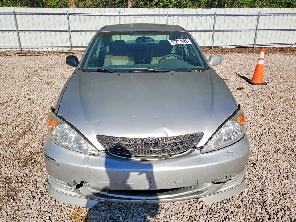 52824926 :رقم المزاد ، 4T1BE32KX4U812913 vin ، 2004 Toyota Camry مزاد بيع