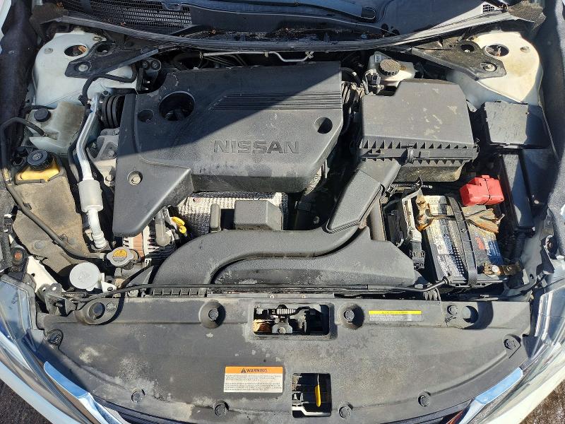2018 Nissan Altima მანქანა იყიდება აუქციონზე, vin: 1N4AL3AP6JC201738, აუქციონის ნომერი: 52173536