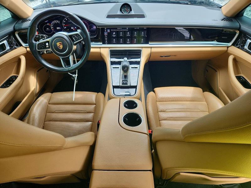 54833616 :رقم المزاد ، WP0AA2A72JL115885 vin ، 2018 Porsche Panamera مزاد بيع
