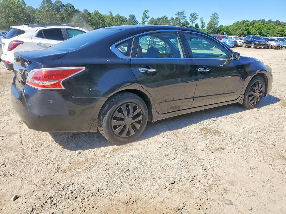 2013 Nissan Altima მანქანა იყიდება აუქციონზე, vin: 1N4AL3AP0DC115555, აუქციონის ნომერი: 55494246