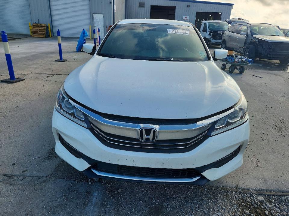 Продажа на аукционе авто 2016 Honda Accord, vin: 1HGCR2F68GA031576, номер лота: 54230666