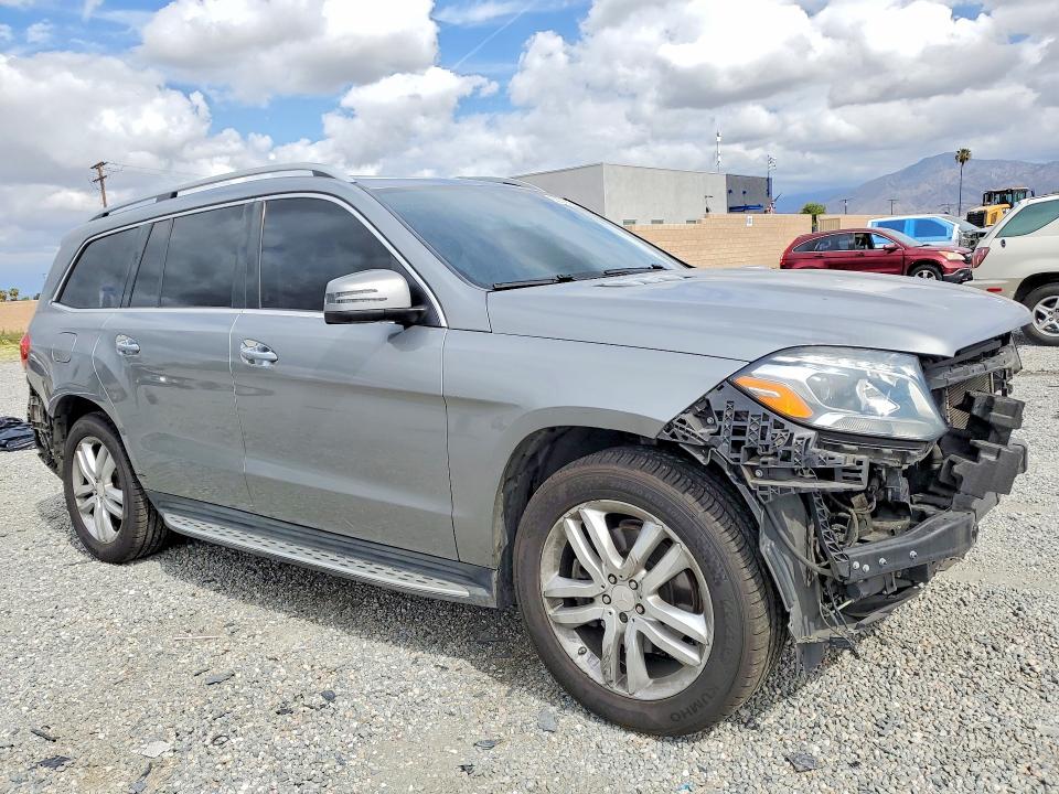 52370976 :رقم المزاد ، 4JGDF6EE4HA748775 vin ، 2017 Mercedes-benz Gls مزاد بيع