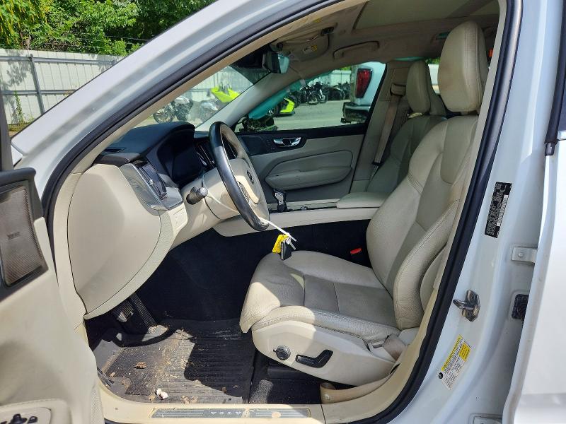 2019 Volvo Xc60 მანქანა იყიდება აუქციონზე, vin: LYV102DK6KB247816, აუქციონის ნომერი: 54984406