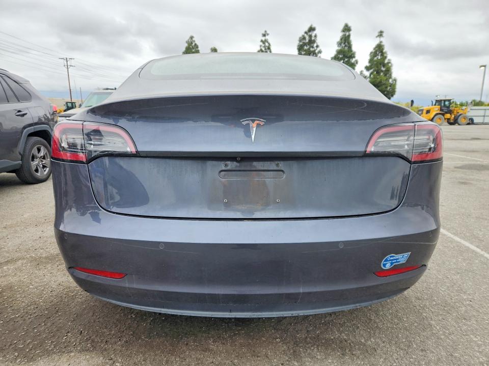 2018 Tesla Model 3 მანქანა იყიდება აუქციონზე, vin: 5YJ3E1EA6JF101701, აუქციონის ნომერი: 54489226