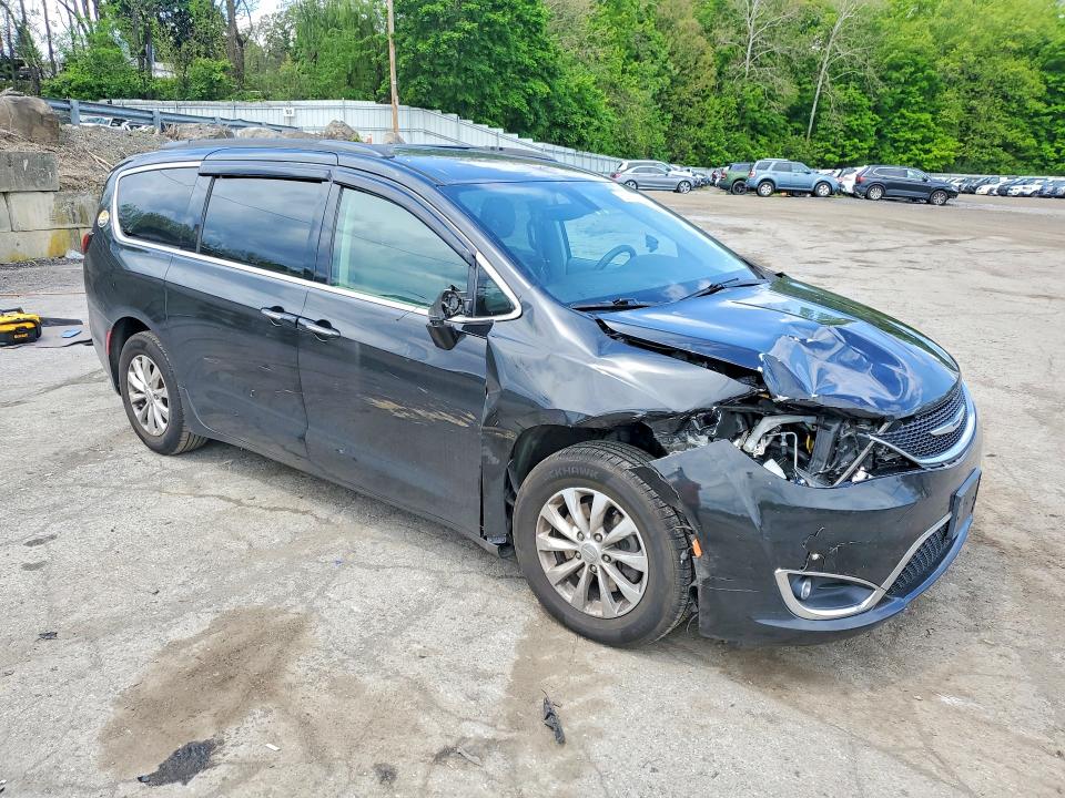 Продаж на аукціоні авто 2018 Chrysler Pacifica, vin: 2C4RC1FG7JR128557, номер лоту: 53701756