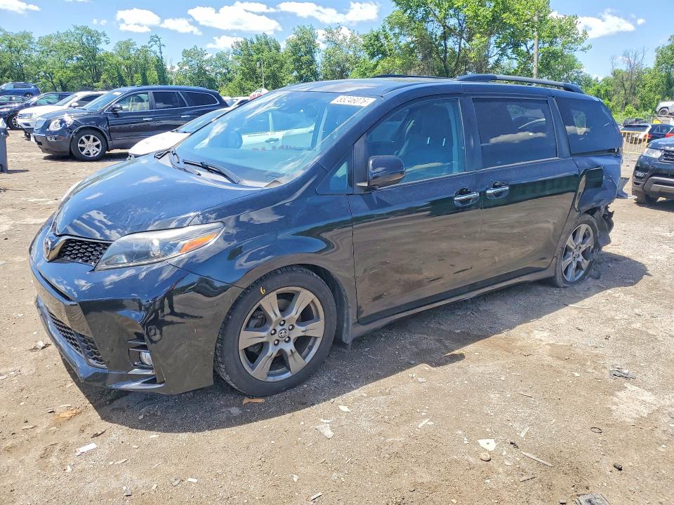 55246076 :رقم المزاد ، 5TDXZ3DC7JS949294 vin ، 2018 Toyota Sienna مزاد بيع