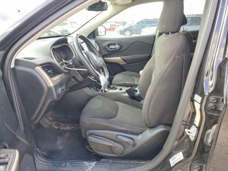 45935016 :رقم المزاد ، 1C4PJLCB2HW642125 vin ، 2017 Jeep Cherokee مزاد بيع