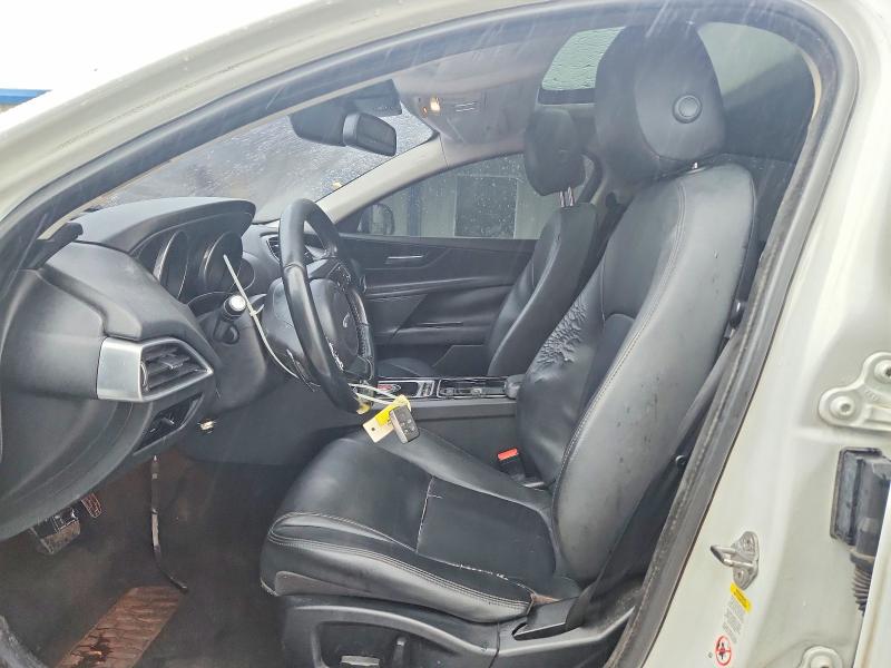 Продаж на аукціоні авто 2017 Jaguar Xe, vin: SAJAR4BG7HA978837, номер лоту: 52924966