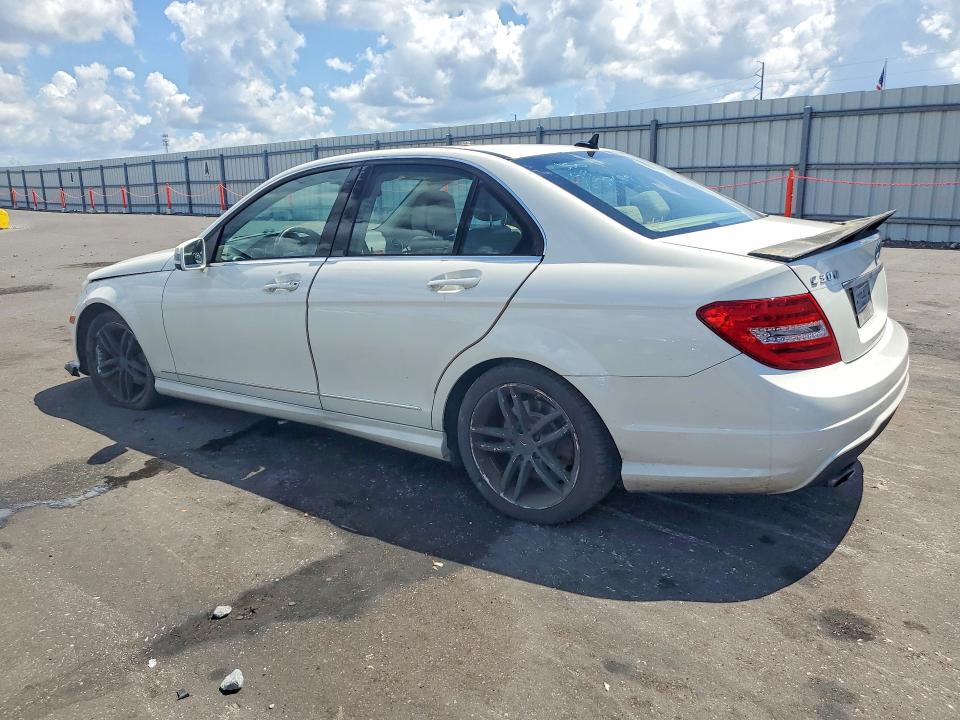54543536 :رقم المزاد ، WDDGF8BBXCR239684 vin ، 2012 Mercedes-benz C مزاد بيع