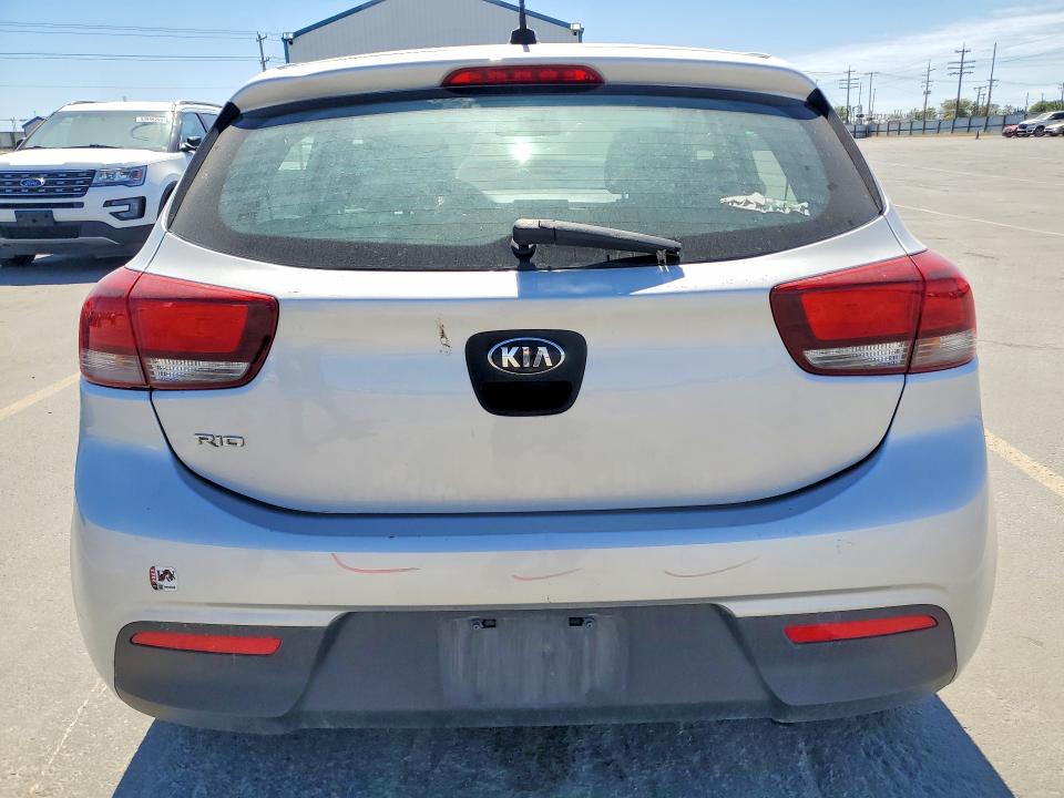 50666686 :رقم المزاد ، 3KPA25AB9JE094271 vin ، 2018 Kia Rio 5-door مزاد بيع