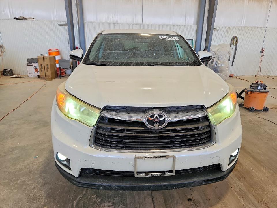 Auction sale of the 2016 Toyota Highlander, vin: 5TDBKRFH9GS251160, lot number: 52858976