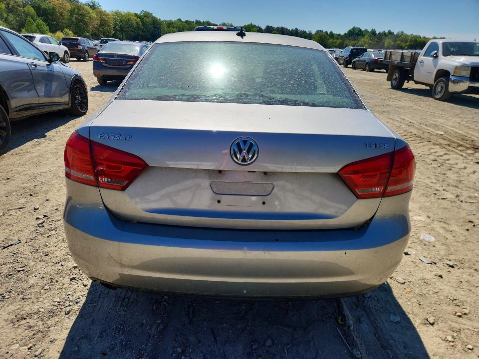 51490226 :رقم المزاد ، 1VWBS7A32EC046582 vin ، 2014 Volkswagen Passat مزاد بيع