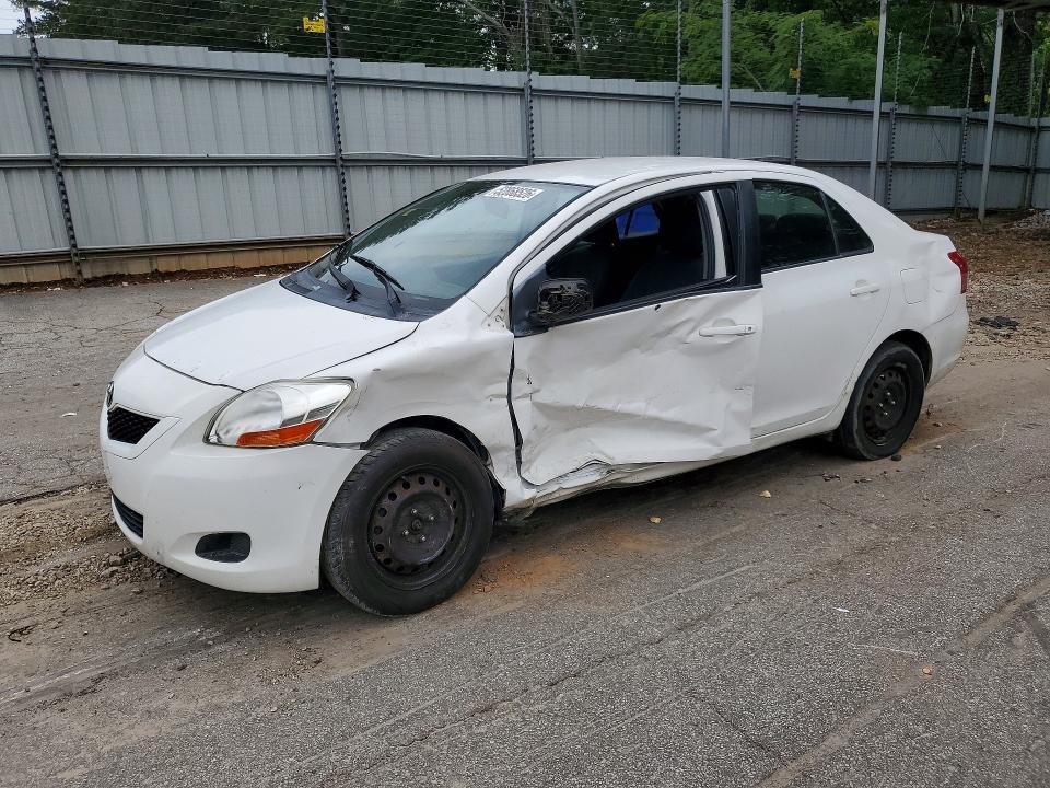 52868526 :رقم المزاد ، JTDBT4K31A4071104 vin ، 2010 Toyota Yaris مزاد بيع