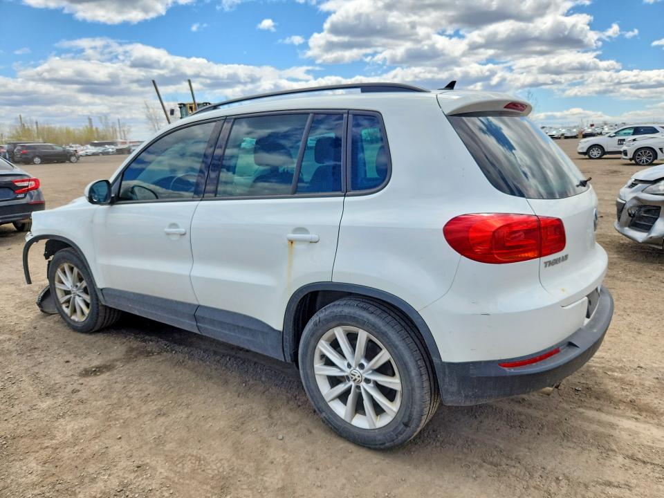 2015 Volkswagen Tiguan მანქანა იყიდება აუქციონზე, vin: WVGJV7AX2FW608811, აუქციონის ნომერი: 53379496