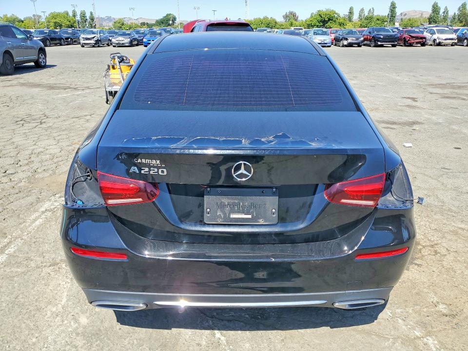 54525356 :رقم المزاد ، W1K3G4EB7MJ257026 vin ، 2021 Mercedes-benz A مزاد بيع
