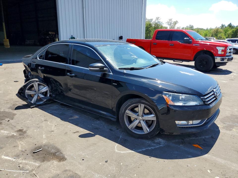 2015 Volkswagen Passat მანქანა იყიდება აუქციონზე, vin: 1VWAS7A36FC100818, აუქციონის ნომერი: 61688716