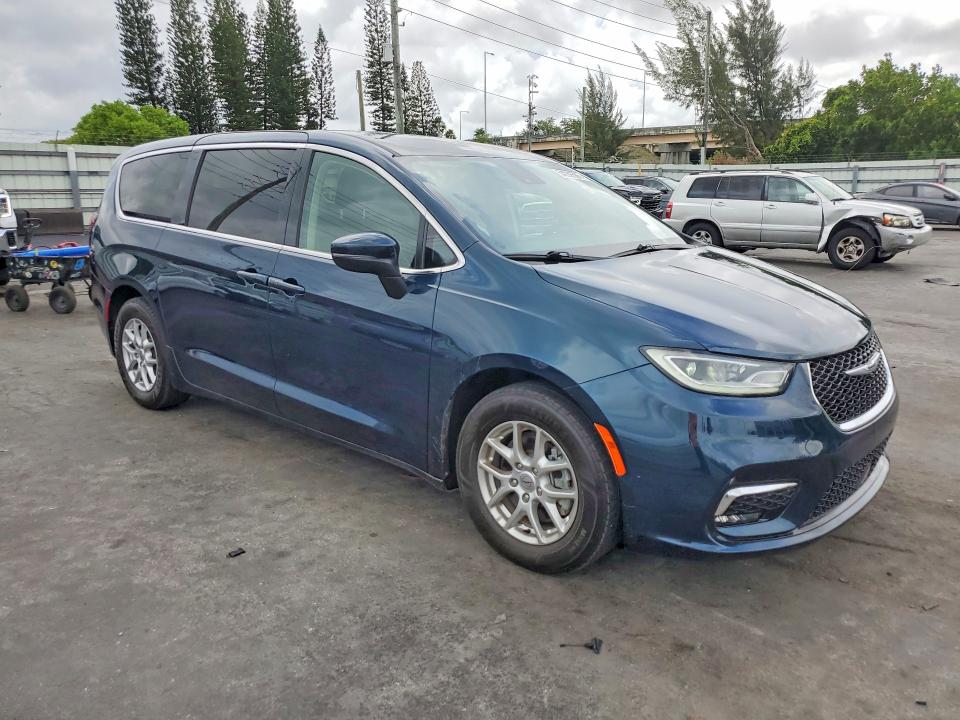 Продажа на аукционе авто 2023 Chrysler Pacifica, vin: 2C4RC1BG7PR533817, номер лота: 54236566