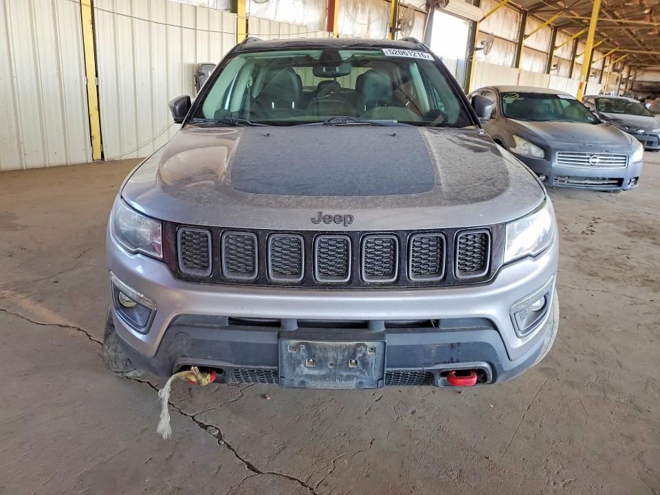 52061216 :رقم المزاد ، 3C4NJDDB7KT747963 vin ، 2019 Jeep Compass مزاد بيع