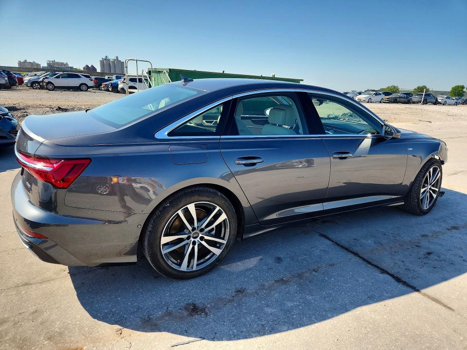 2022 Audi A6 მანქანა იყიდება აუქციონზე, vin: WAUM2BF20NN022426, აუქციონის ნომერი: 53384736