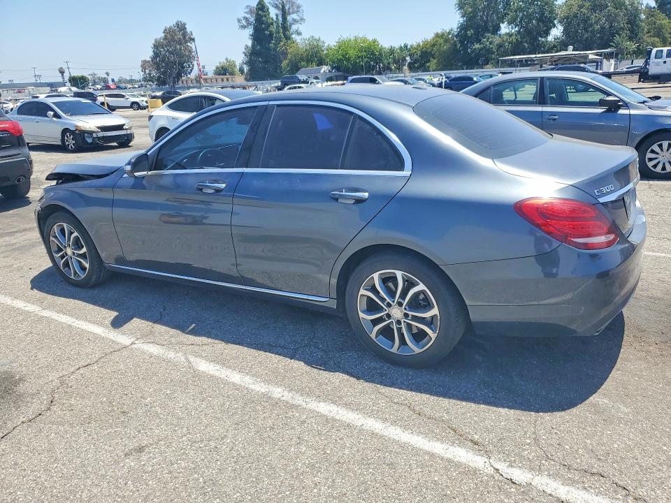 53849136 :رقم المزاد ، 55SWF4JB1FU054268 vin ، 2015 Mercedes-benz C مزاد بيع
