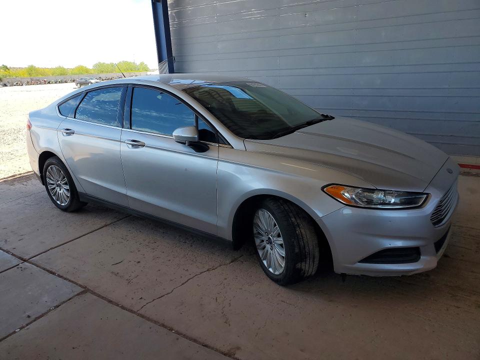 55191616 :رقم المزاد ، 3FA6P0UU3GR356753 vin ، 2016 Ford Fusion مزاد بيع