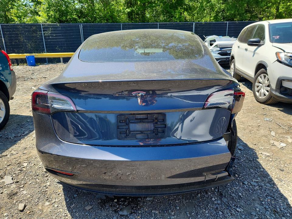 52525126 :رقم المزاد ، 5YJ3E1EA9MF987274 vin ، 2021 Tesla Model 3 مزاد بيع