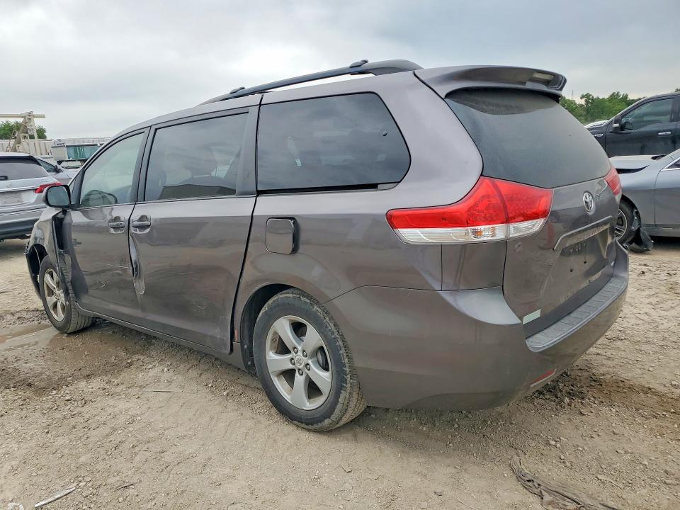 Продаж на аукціоні авто 2011 Toyota Sienna, vin: 5TDKK3DC1BS003045, номер лоту: 49495236