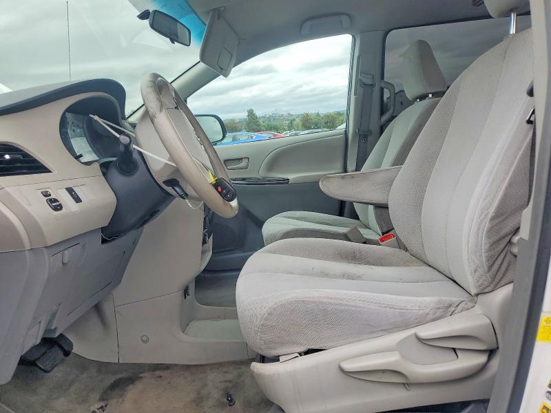 52786096 :رقم المزاد ، 5TDKA3DC2CS015385 vin ، 2012 Toyota Sienna مزاد بيع