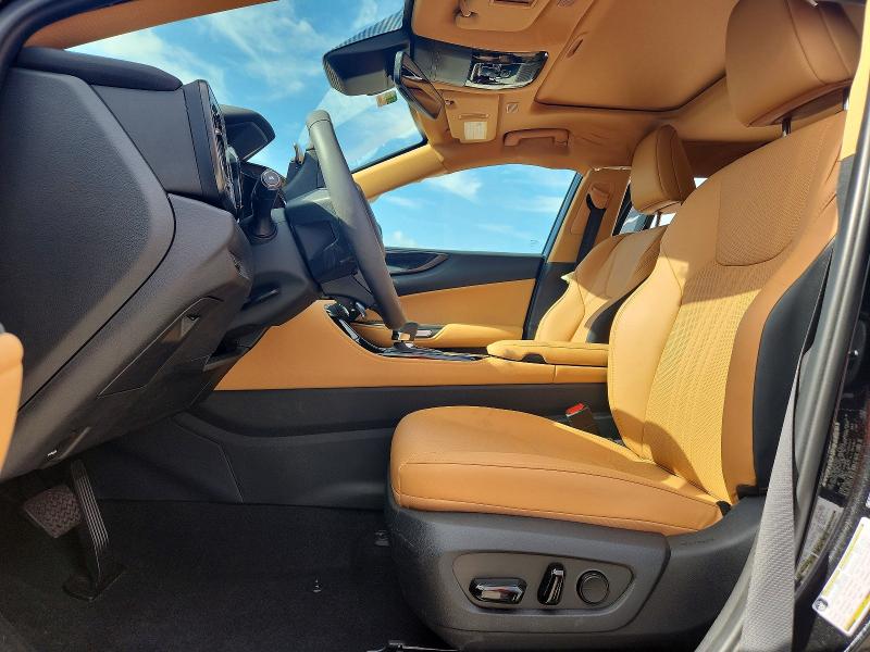 53520746 :رقم المزاد ، 2T2AKCEZ6SC053801 vin ، 2025 Lexus Nx 350h مزاد بيع
