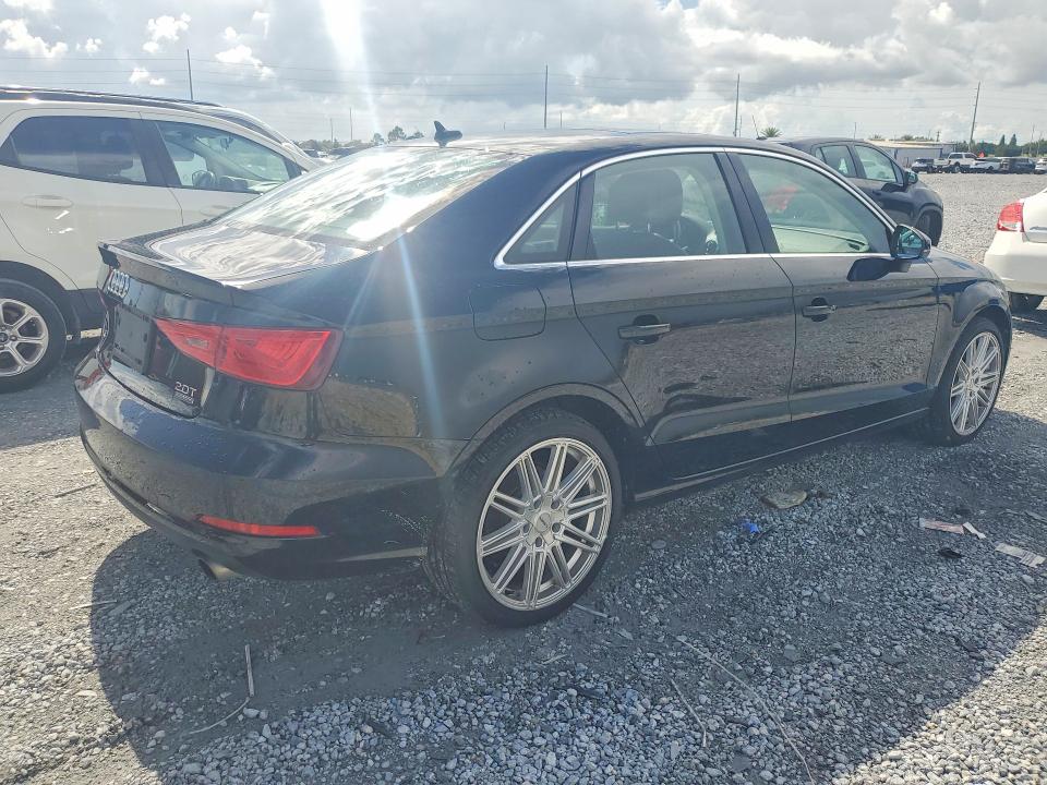55323366 :رقم المزاد ، WAUEFGFF3F1135448 vin ، 2015 Audi A3 مزاد بيع