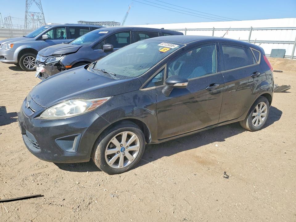 2013 Ford Fiesta მანქანა იყიდება აუქციონზე, vin: 3FADP4EJ2DM159567, აუქციონის ნომერი: 52725006