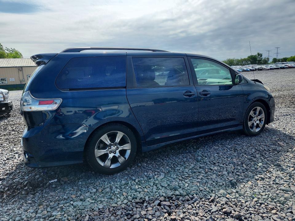 53724466 :رقم المزاد ، 5TDXK3DC9BS115338 vin ، 2011 Toyota Sienna مزاد بيع