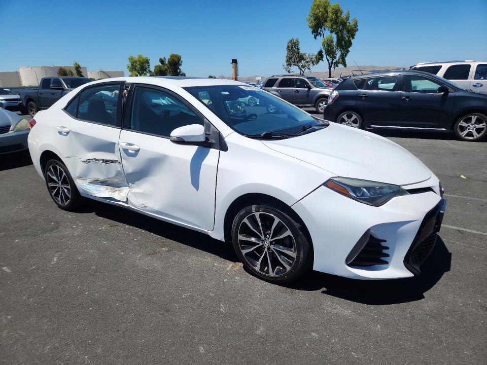2017 Toyota Corolla მანქანა იყიდება აუქციონზე, vin: 5YFBURHE9HP658130, აუქციონის ნომერი: 54732976