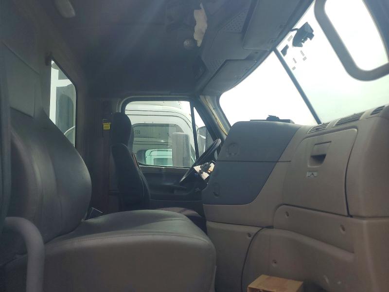 Продаж на аукціоні авто 2016 Freightliner Cascadia 113, vin: 3AKBGADV6GSHB2548, номер лоту: 54516656
