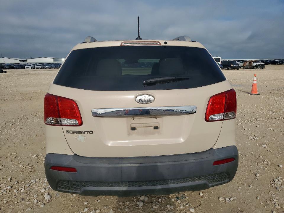 Продажа на аукционе авто 2011 Kia Sorento, vin: 5XYKTDA26BG068842, номер лота: 54957326