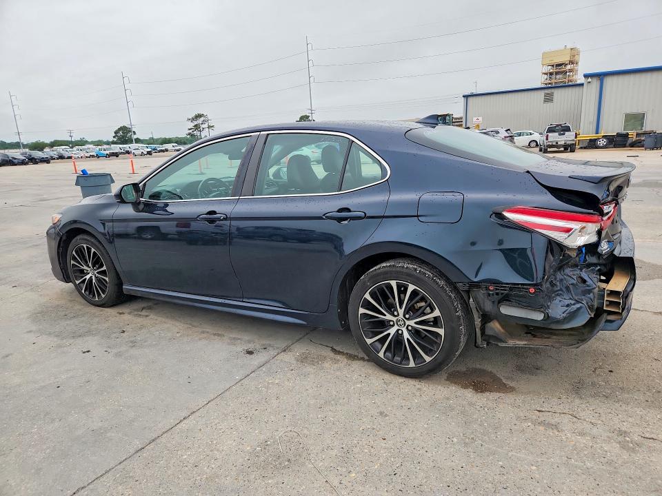 2020 Toyota Camry მანქანა იყიდება აუქციონზე, vin: 4T1G11AK3LU909649, აუქციონის ნომერი: 51880526