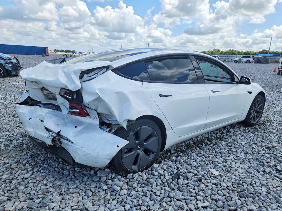 54539136 :رقم المزاد ، 5YJ3E1EB0NF267758 vin ، 2022 Tesla Model 3 مزاد بيع