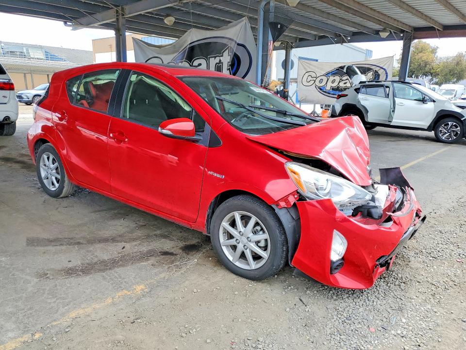 52275716 :رقم المزاد ، JTDKDTB31F1111150 vin ، 2015 Toyota Prius مزاد بيع