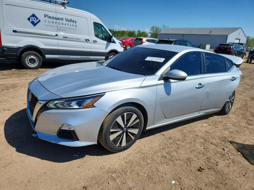 52221626 :رقم المزاد ، 1N4BL4DV6MN324713 vin ، 2021 Nissan Altima مزاد بيع