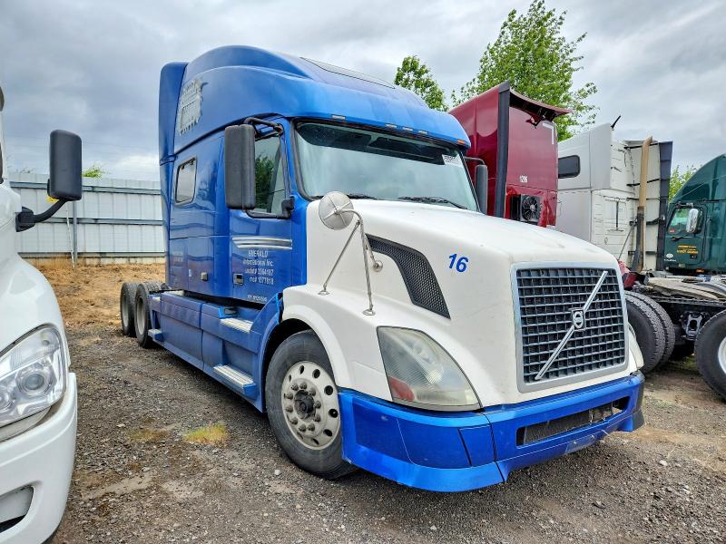 53935936 :رقم المزاد ، 4V4NC9TH58N261596 vin ، 2008 Volvo Vn مزاد بيع