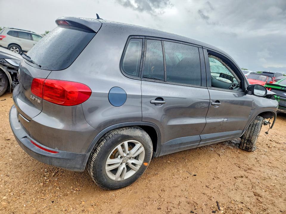 2012 Volkswagen Tiguan მანქანა იყიდება აუქციონზე, vin: WVGAV7AXXCW097733, აუქციონის ნომერი: 52152796