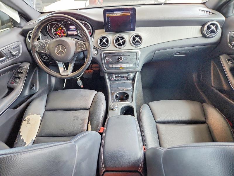 55686966 :رقم المزاد ، WDCTG4EB2JJ478517 vin ، 2018 Mercedes-benz Gla مزاد بيع