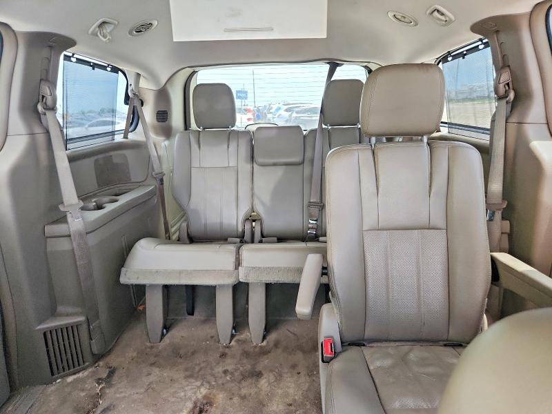 55694016 :رقم المزاد ، 2C4RC1CG6FR547494 vin ، 2015 Chrysler Town & Country مزاد بيع