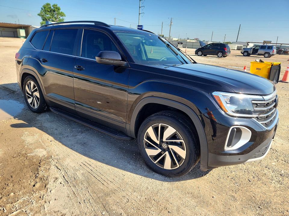 2024 Volkswagen Atlas მანქანა იყიდება აუქციონზე, vin: 1V2HR2CA8RC501415, აუქციონის ნომერი: 53081676